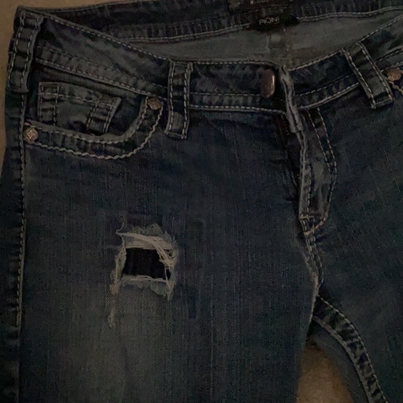 Silver Jeans - Picture 2 of 6